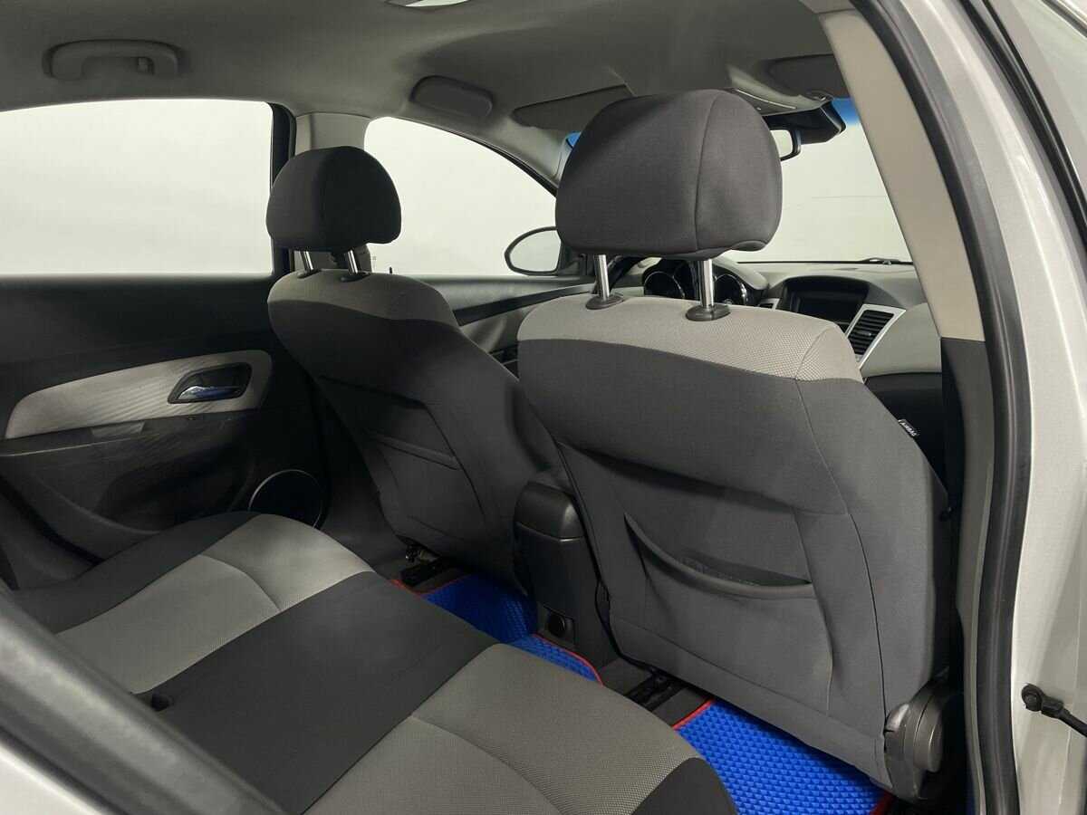 Chevrolet Cruze 2010 года с пробегом. Фото: #15
