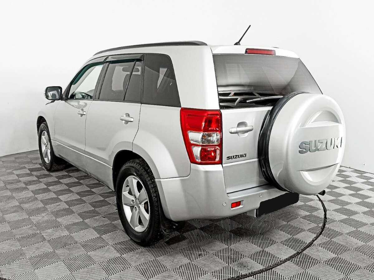 Suzuki Grand Vitara 2011 года с пробегом. Фото: #5