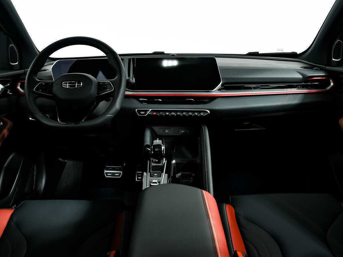 Geely Coolray 2023 года с пробегом. Фото: #9