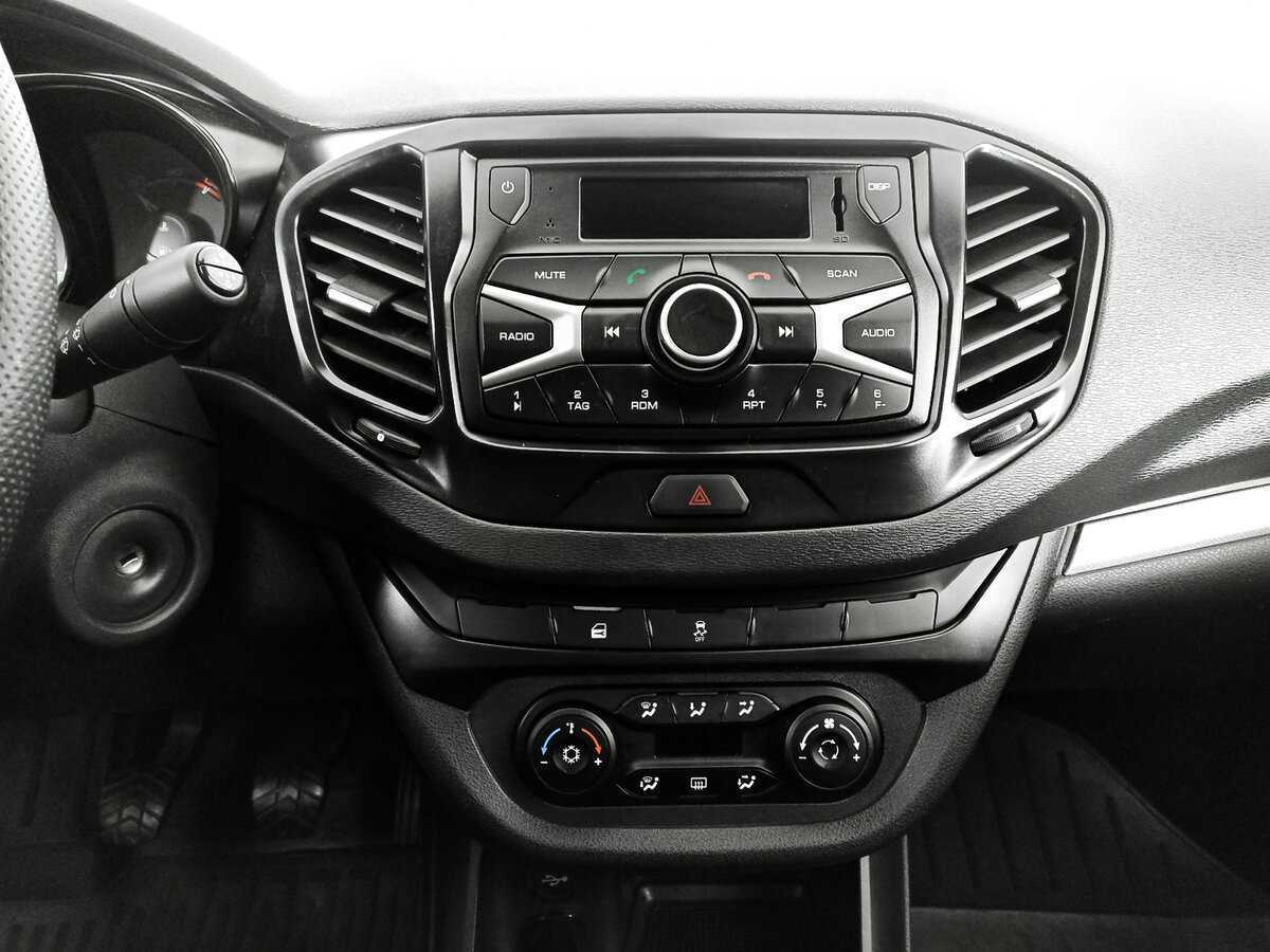 Lada (ВАЗ) Vesta 2021 года с пробегом. Фото: #10