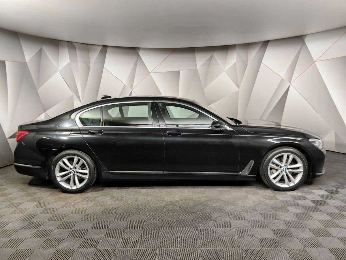 BMW 7 серии 2015 года с пробегом. Фото: #5