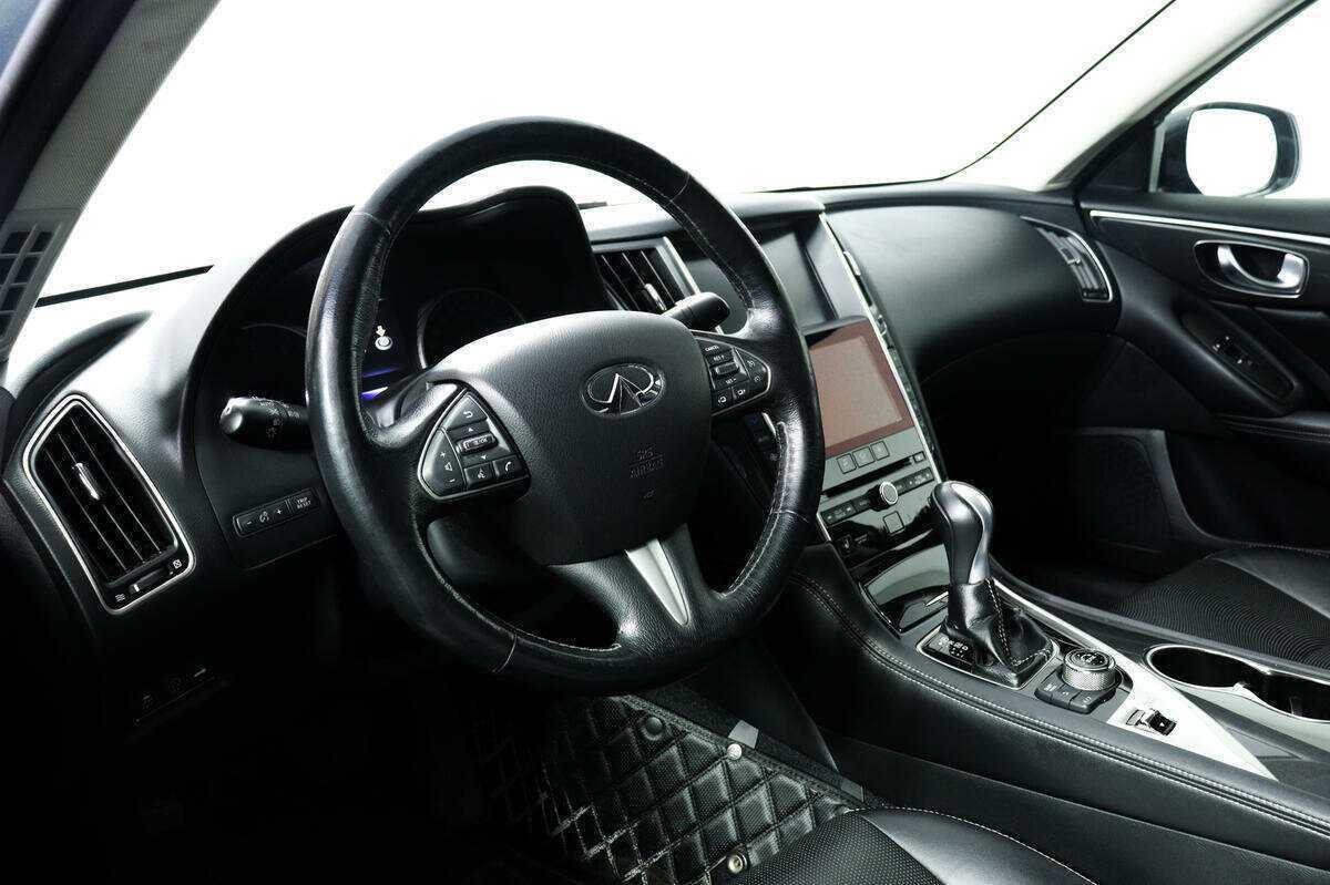 Infiniti Q50 2016 года с пробегом. Фото: #11