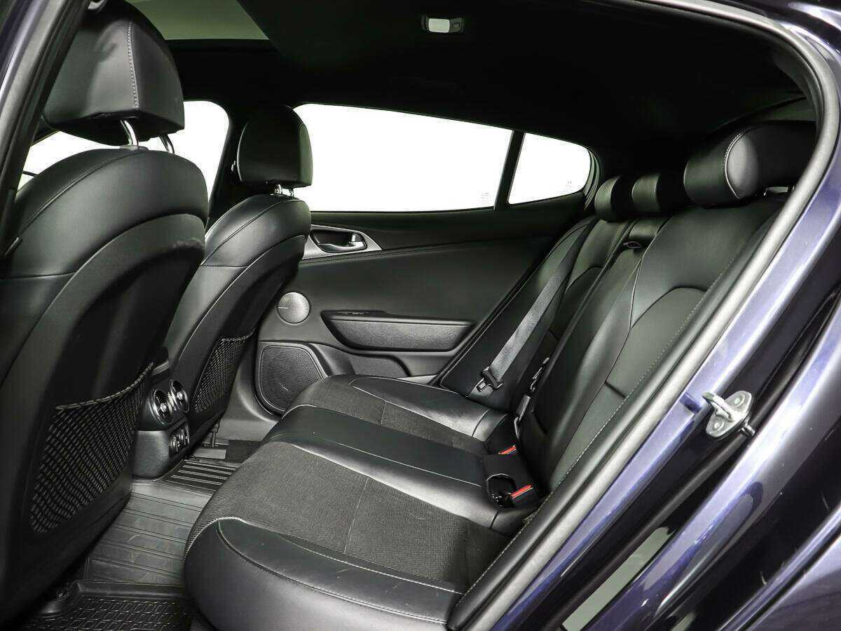 Kia Stinger 2018 года с пробегом. Фото: #9