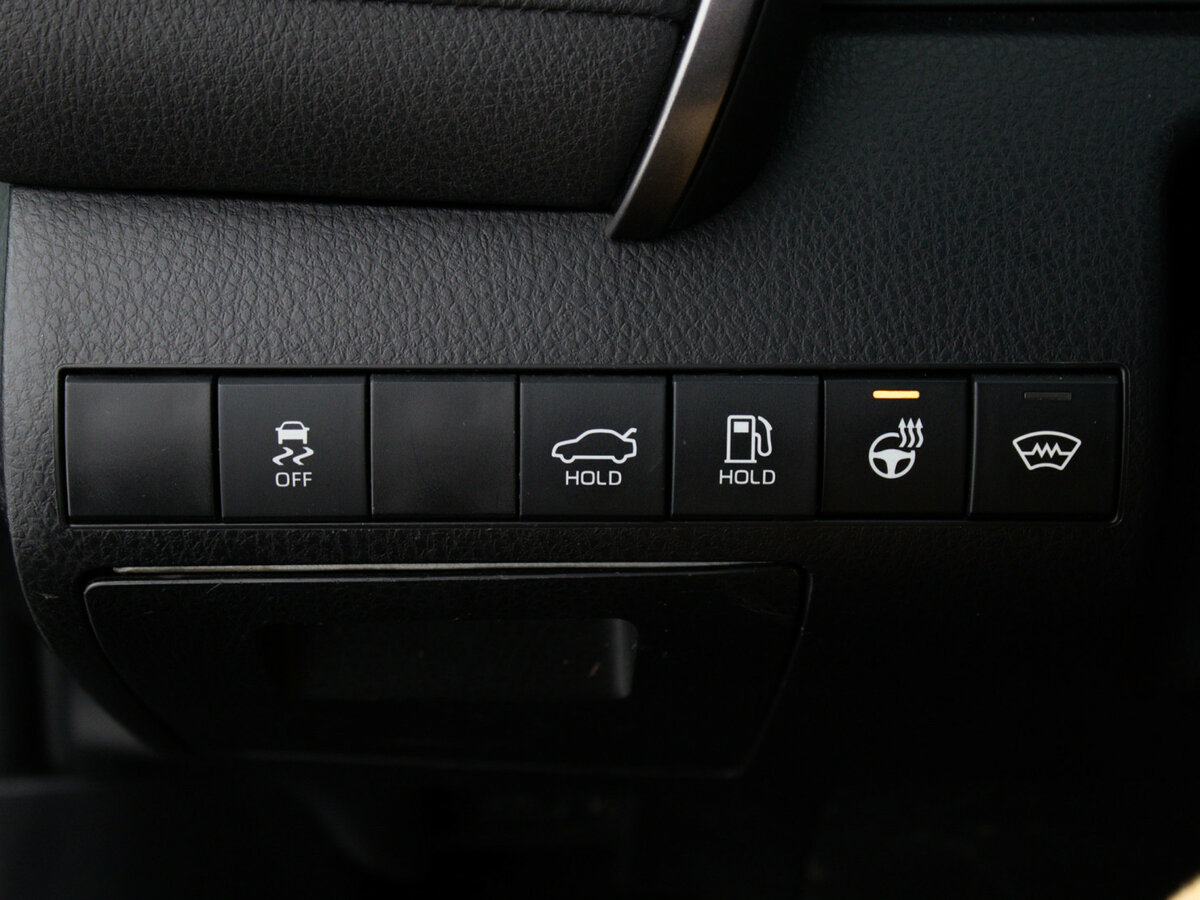 Toyota Camry 2022 года с пробегом. Фото: #18