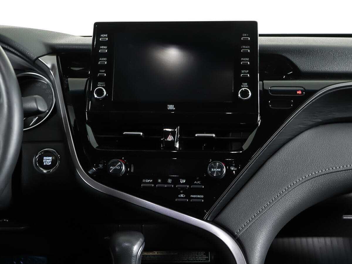 Toyota Camry 2022 года с пробегом. Фото: #11