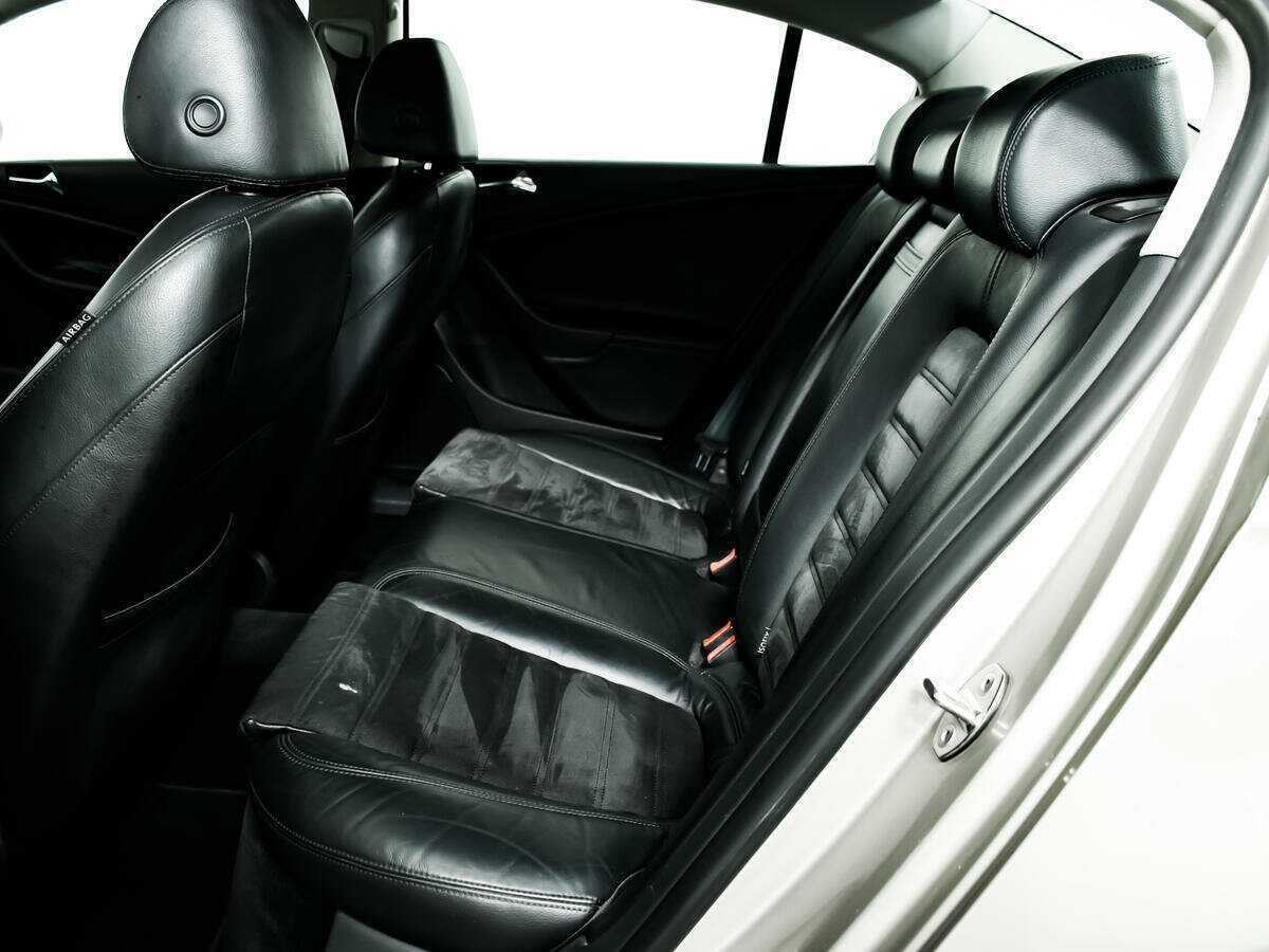 Volkswagen Passat 2008 года с пробегом. Фото: #11