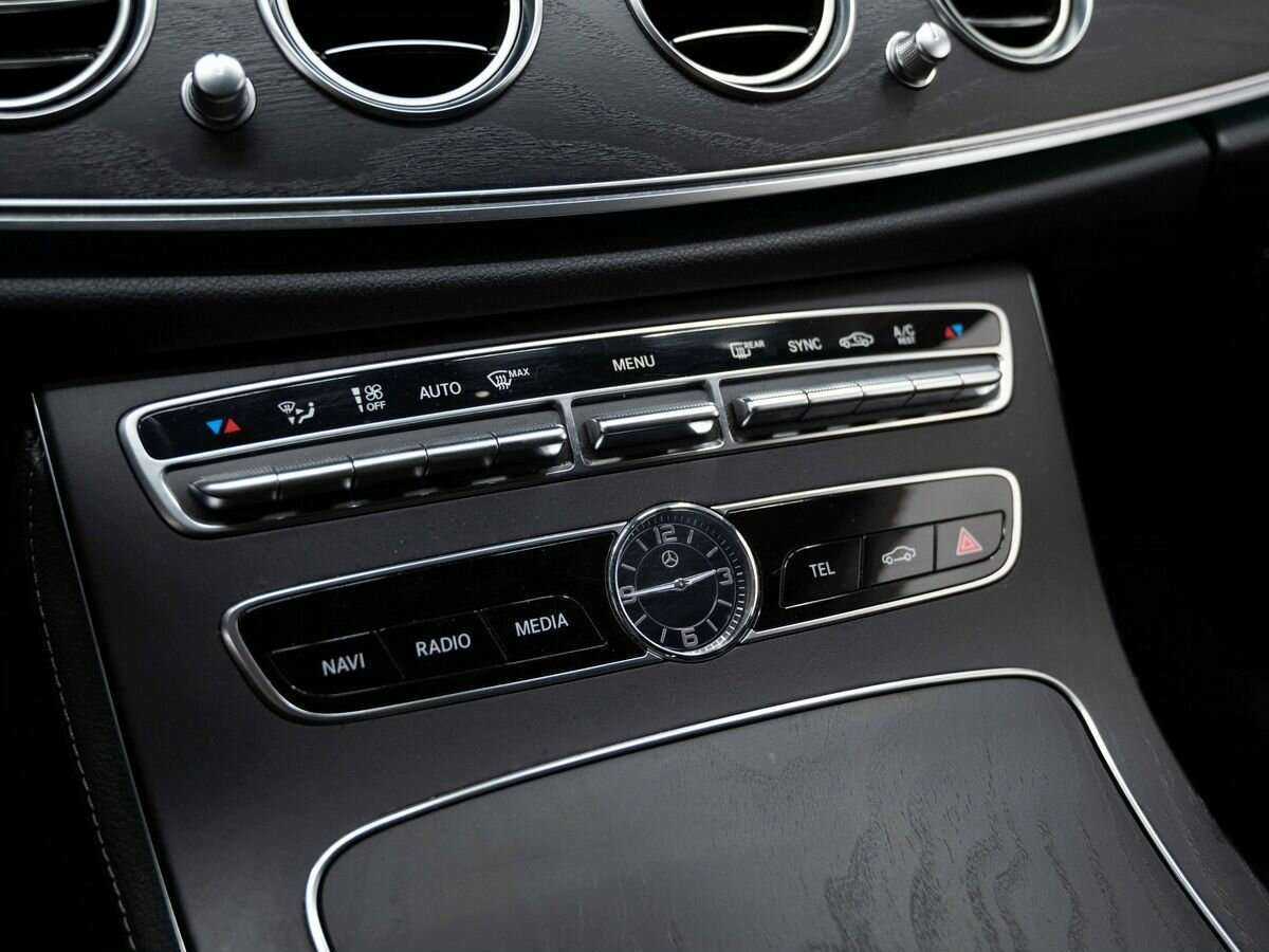 Mercedes-Benz E-Класс 2018 года с пробегом. Фото: #20