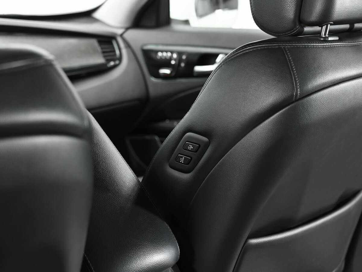 Kia Quoris 2014 года с пробегом. Фото: #15