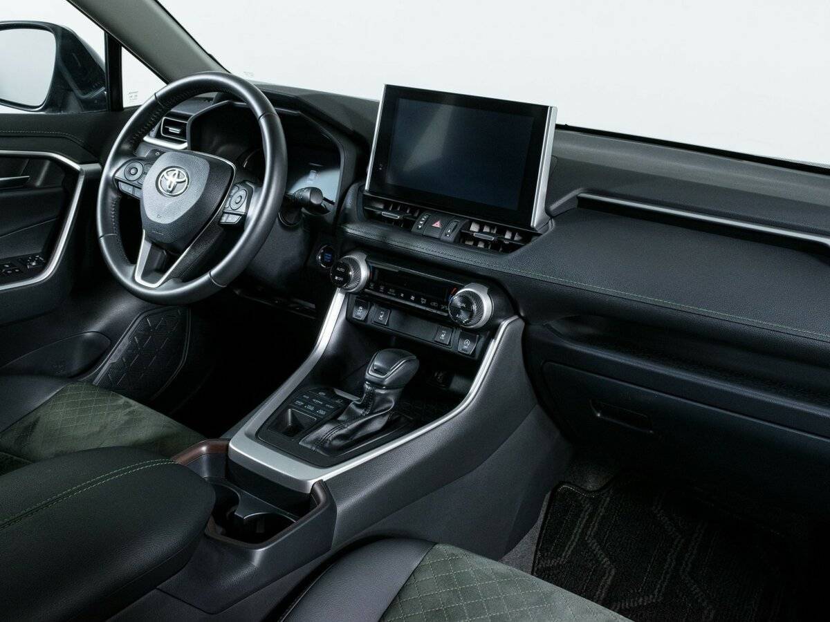 Toyota RAV4 2023 года с пробегом. Фото: #10