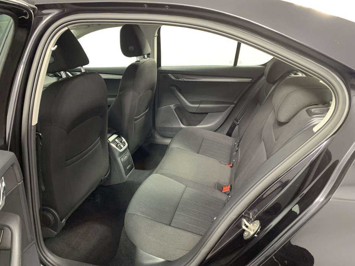 Skoda Octavia 2018 года с пробегом. Фото: #9