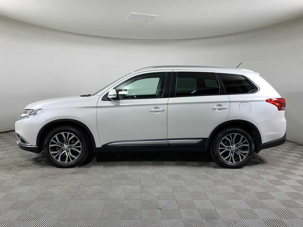 Mitsubishi Outlander 2016 года с пробегом. Фото: #7