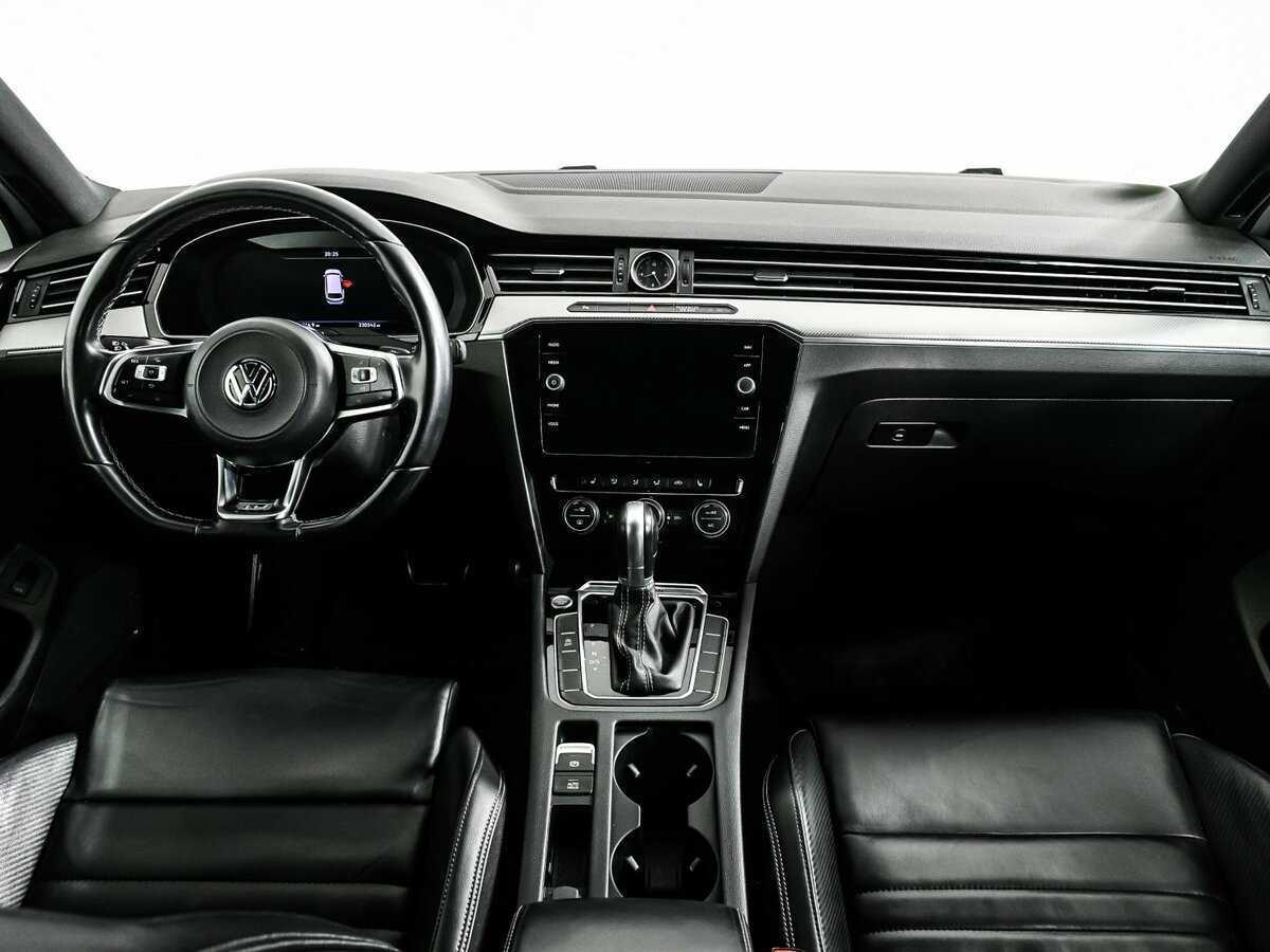 Volkswagen Passat 2019 года с пробегом. Фото: #10