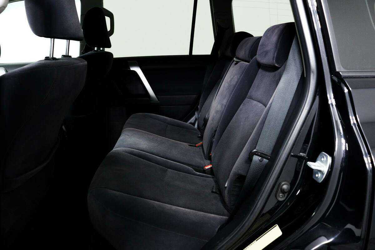 Toyota Land Cruiser Prado 2013 года с пробегом. Фото: #10