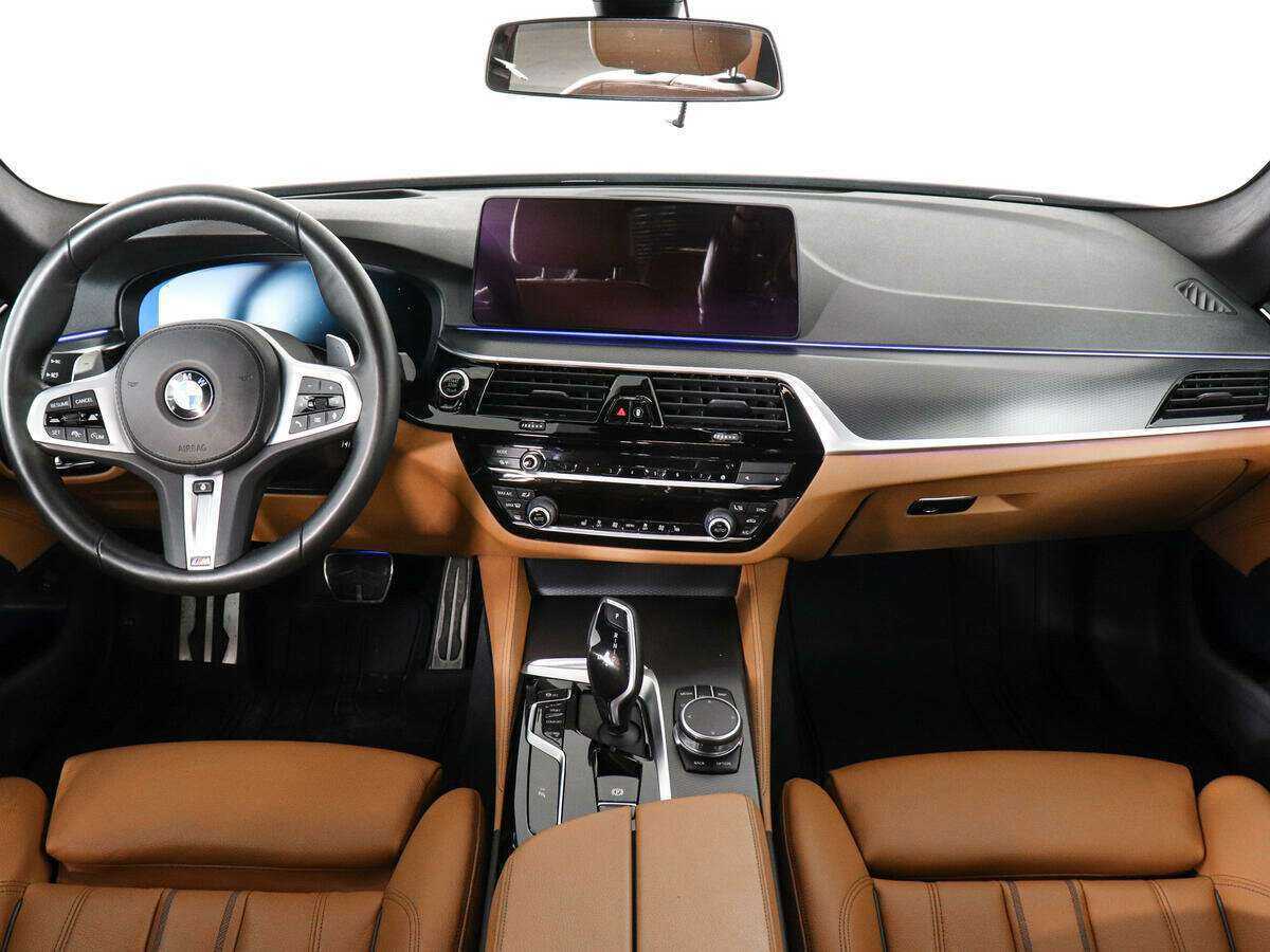 BMW 5 серии 2021 года с пробегом. Фото: #6