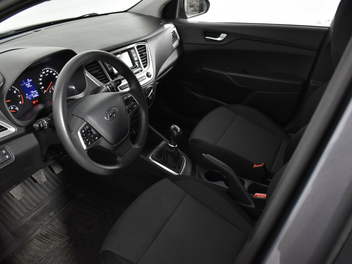 Hyundai Solaris 2021 года с пробегом. Фото: #8