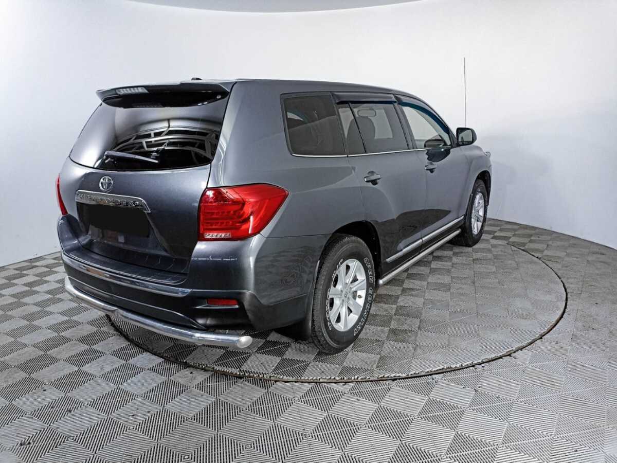 Toyota Highlander 2011 года с пробегом. Фото: #4