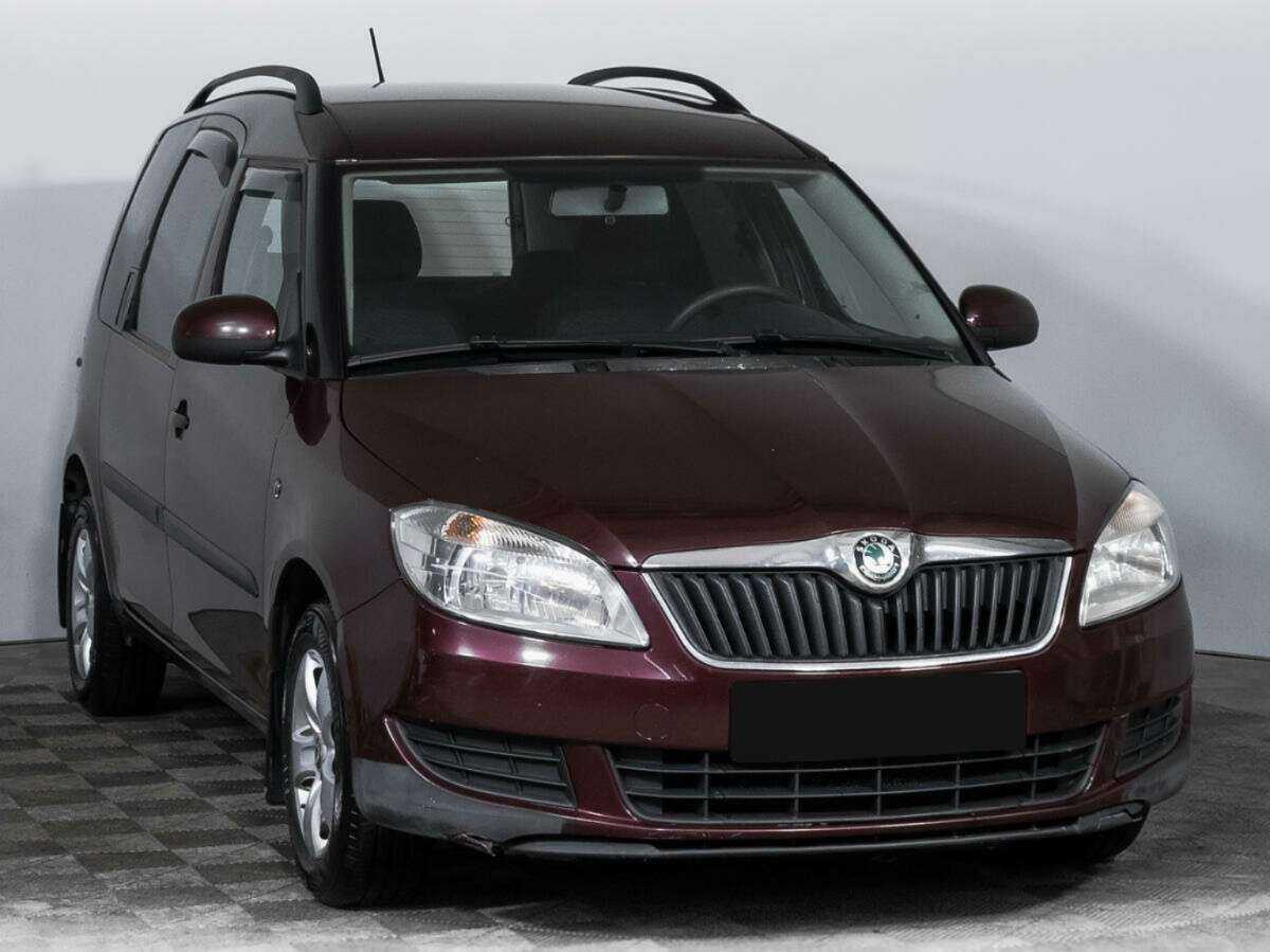 Skoda Roomster 2012 года с пробегом. Фото: #2