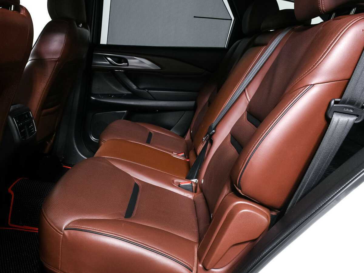 Mazda CX-9 2019 года с пробегом. Фото: #10