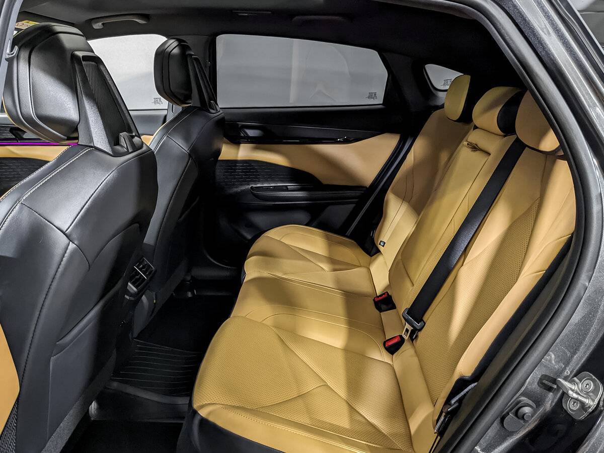 Changan UNI-V 2023 года с пробегом. Фото: #11