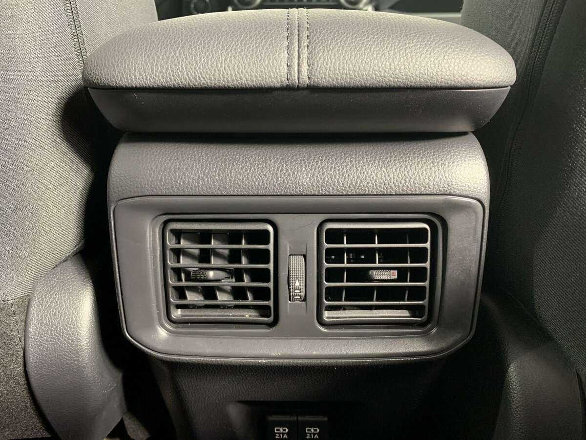 Toyota RAV4 2021 года с пробегом. Фото: #18