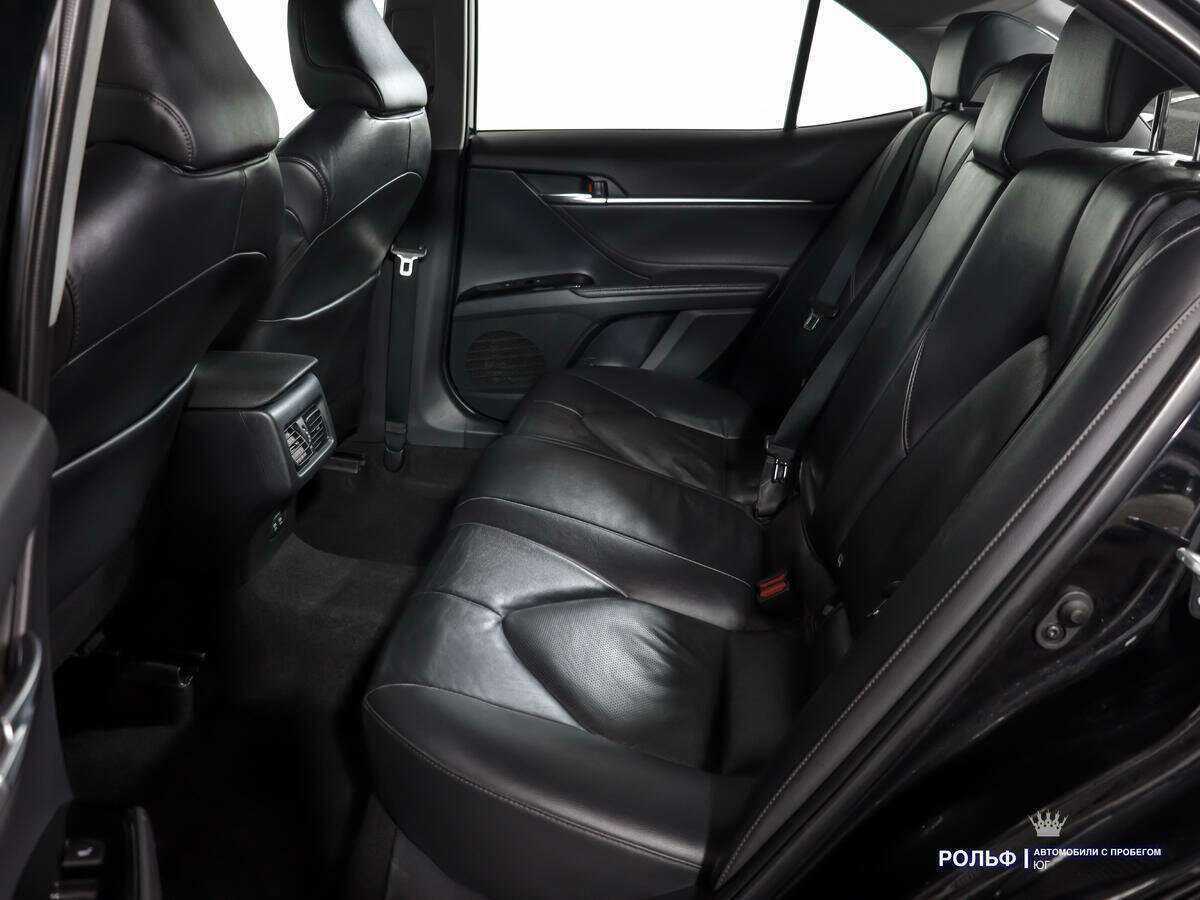 Toyota Camry 2018 года с пробегом. Фото: #8