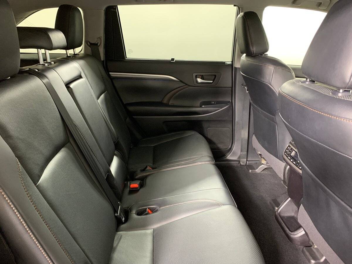 Toyota Highlander 2019 года с пробегом. Фото: #16