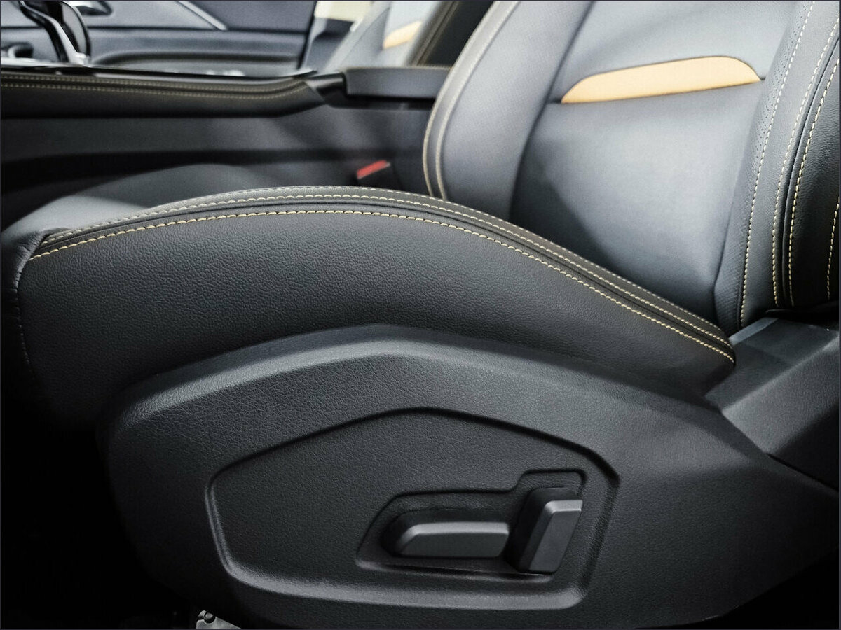 FAW Bestune T77 2024 года с пробегом. Фото: #14