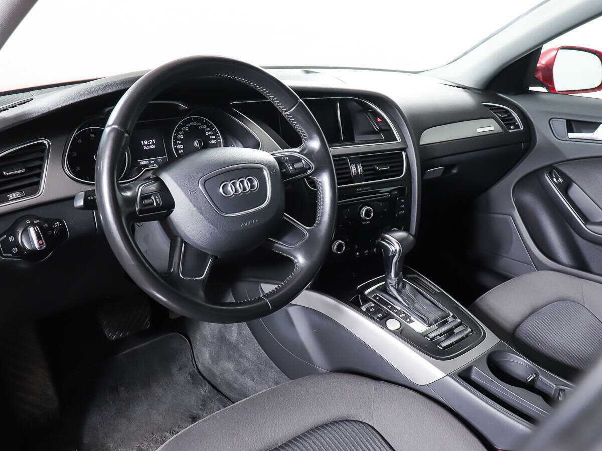 Audi A4 2012 года с пробегом. Фото: #12