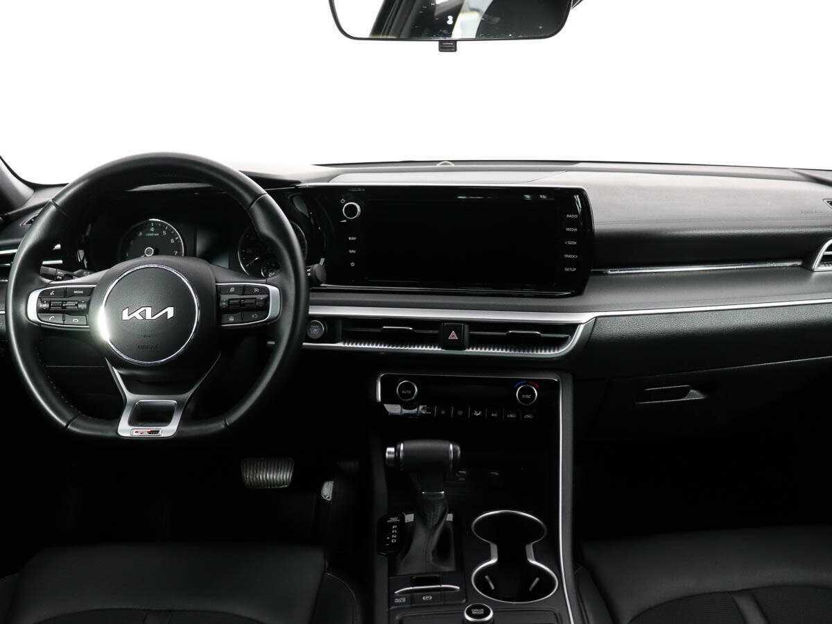 Kia K5 2022 года с пробегом. Фото: #12