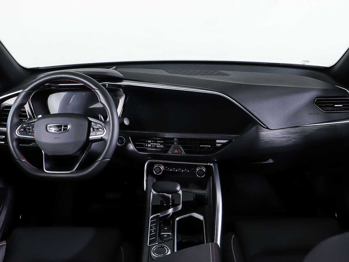 Geely Tugella 2023 года с пробегом. Фото: #10