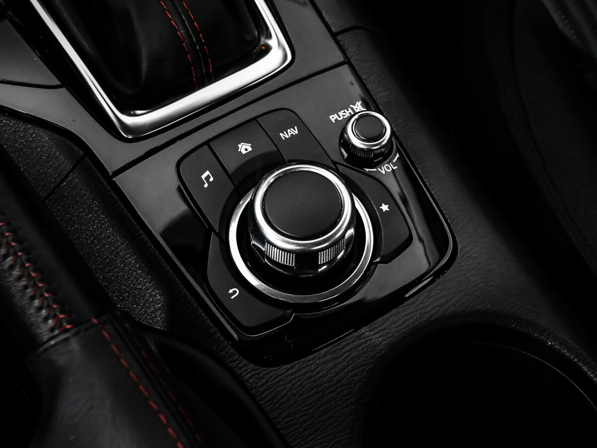 Mazda 3 2015 года с пробегом. Фото: #13