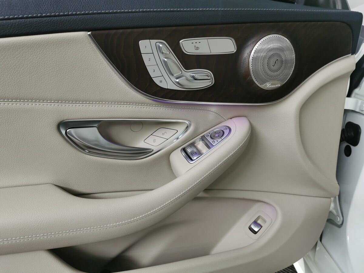 Mercedes-Benz C-Класс 2015 года с пробегом. Фото: #16