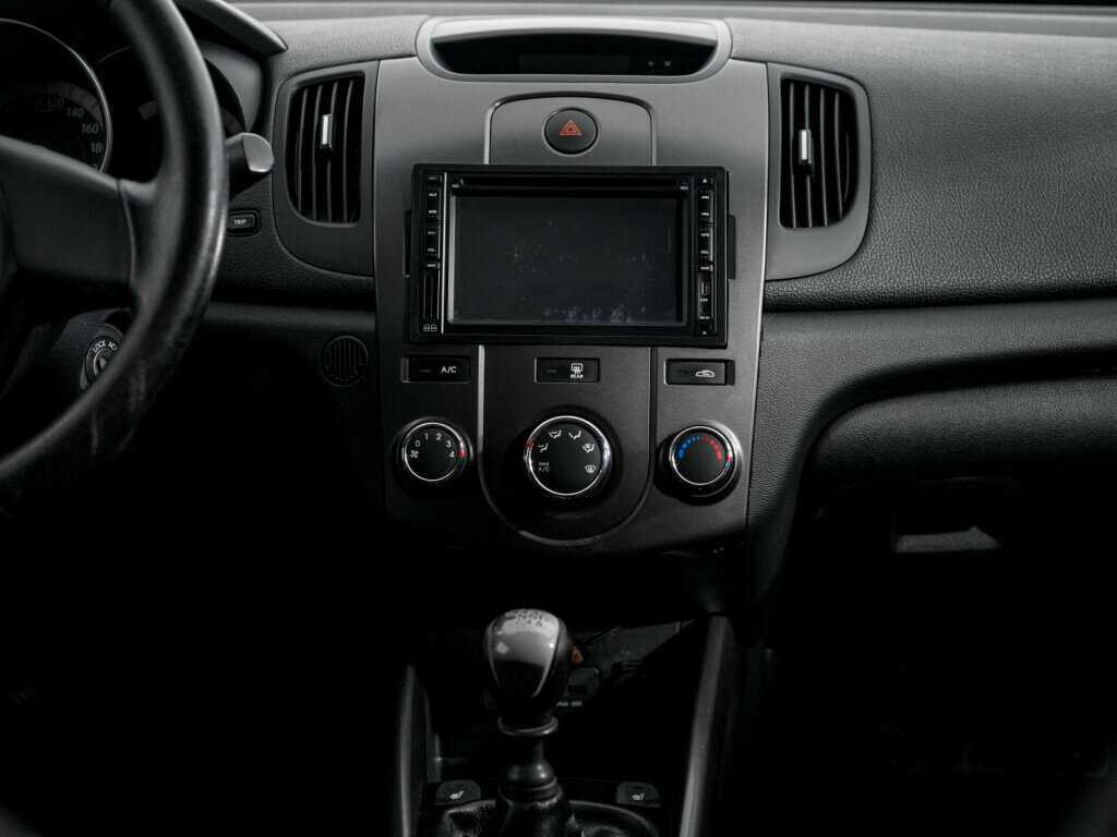 Kia Cerato 2010 года с пробегом. Фото: #11