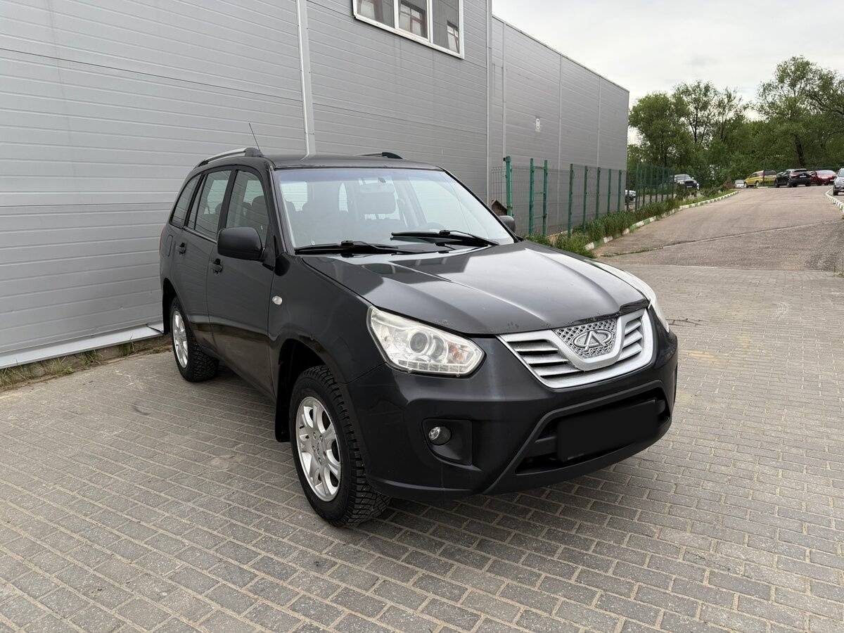 Chery Tiggo (T11) 2015 года с пробегом. Фото: #2
