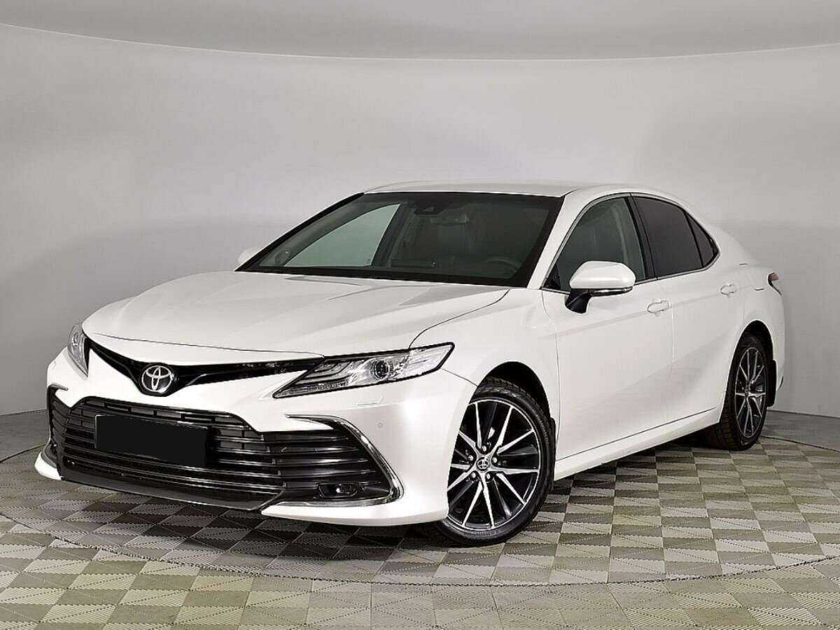 Toyota Camry 2021 года с пробегом. Посмотреть фото