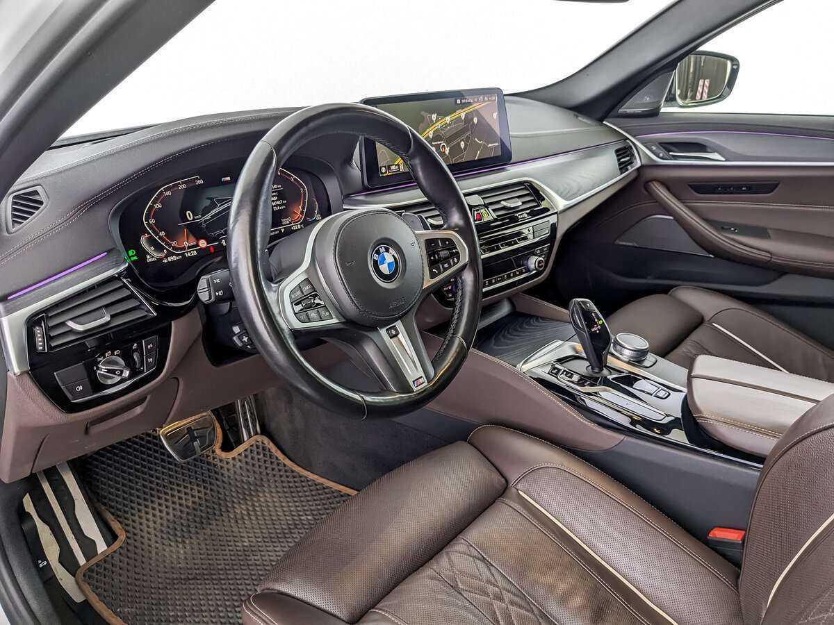 BMW 5 серии 2020 года с пробегом. Фото: #12