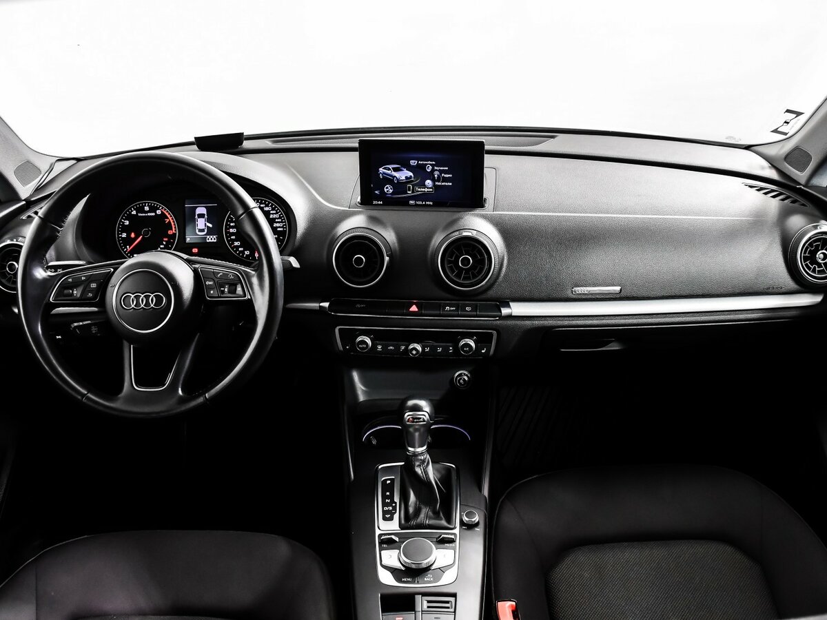 Audi A3 2019 года с пробегом. Фото: #10