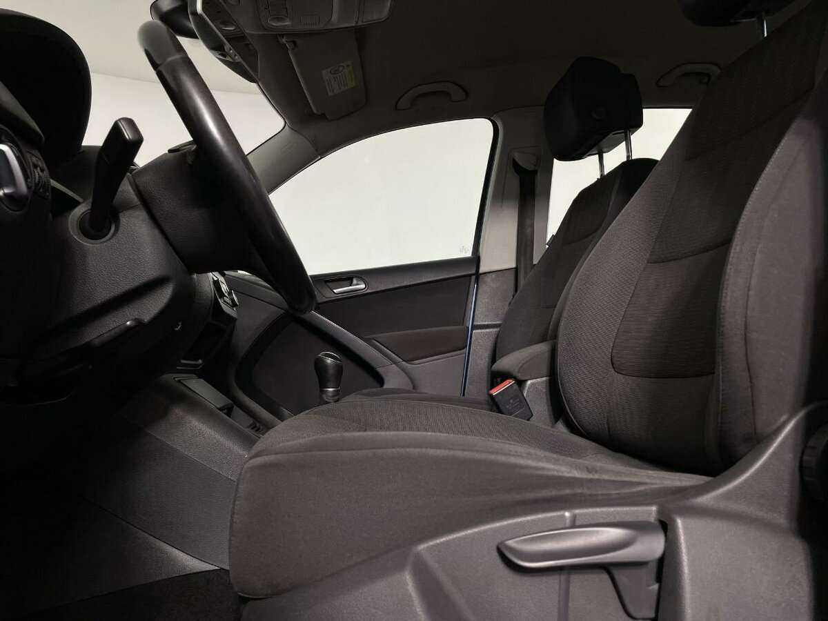 Volkswagen Tiguan 2011 года с пробегом. Фото: #9