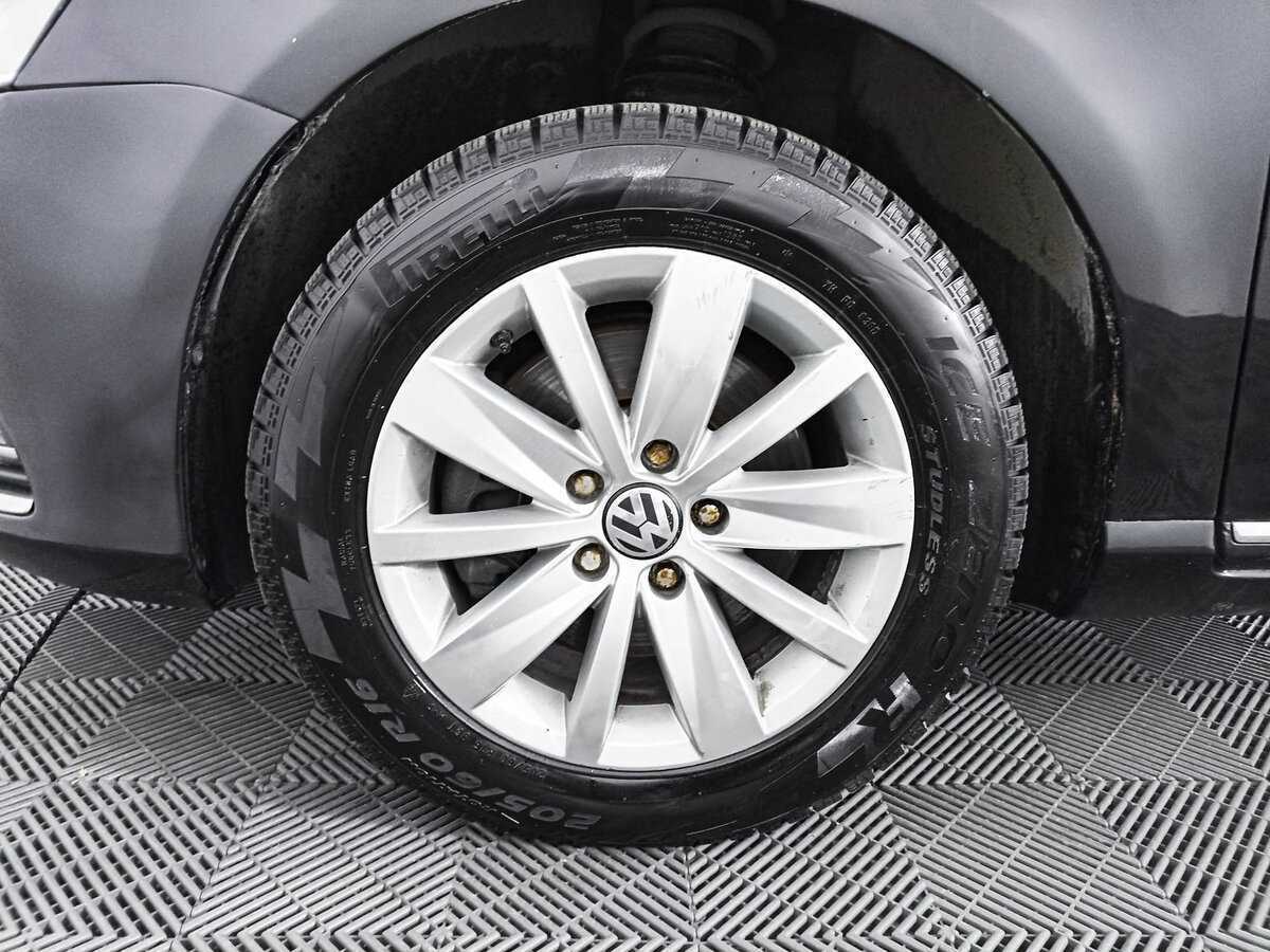 Volkswagen Passat 2011 года с пробегом. Фото: #15