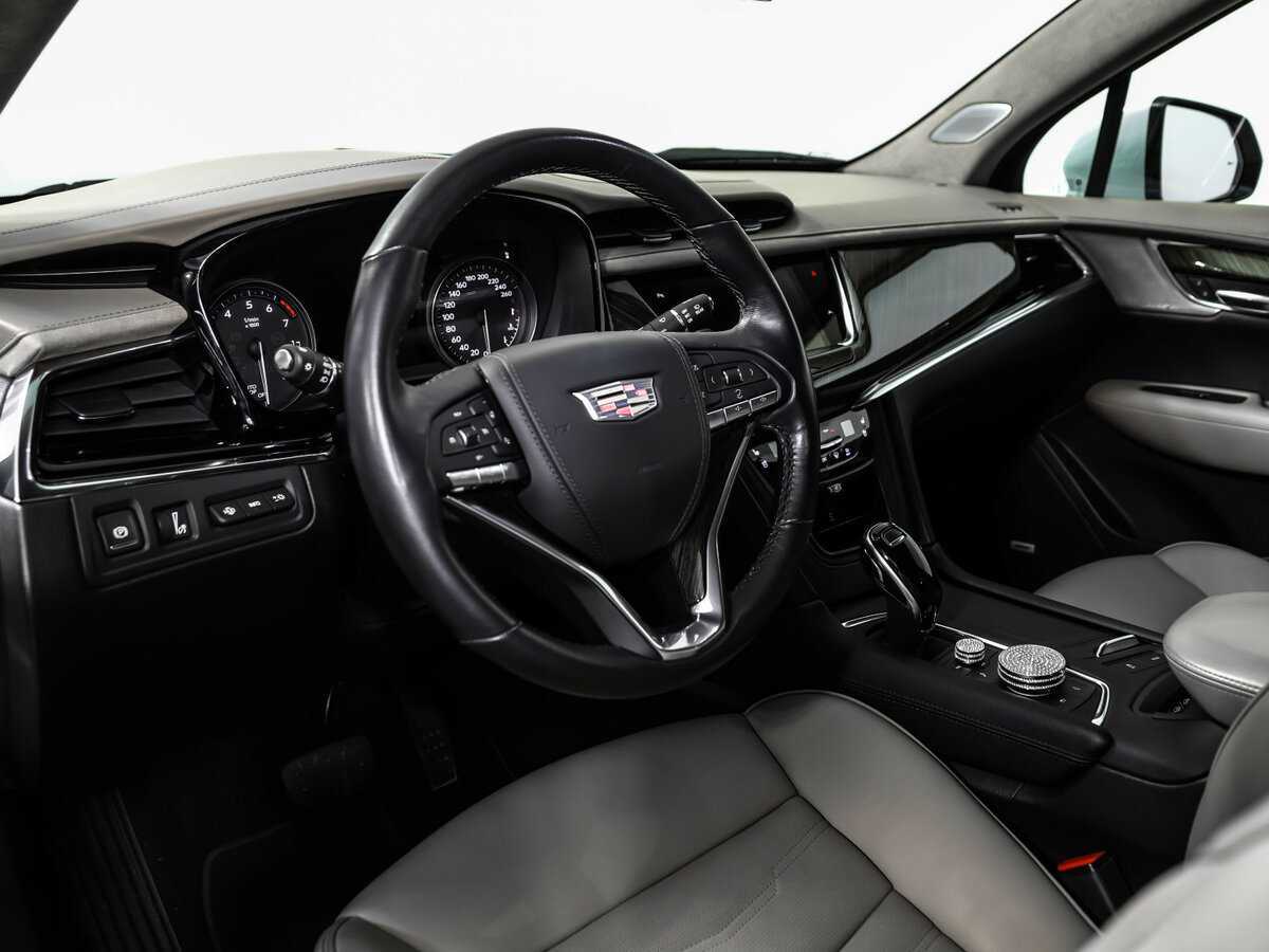 Cadillac XT6 2021 года с пробегом. Фото: #12