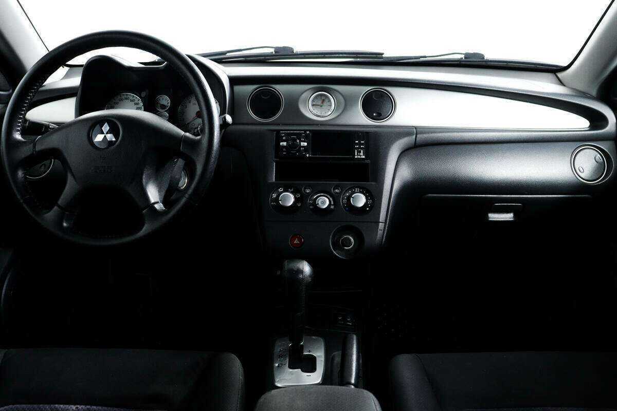 Mitsubishi Outlander 2005 года с пробегом. Фото: #8