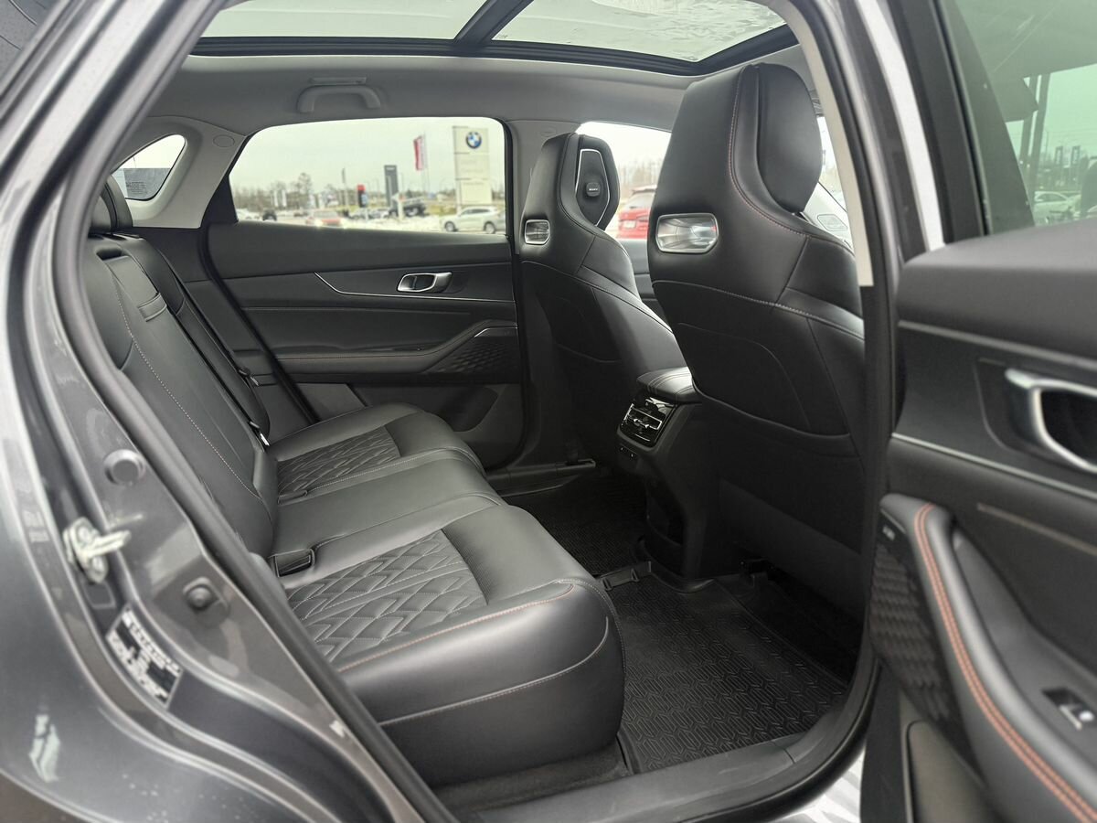 Changan UNI-K 2024 года с пробегом. Фото: #17