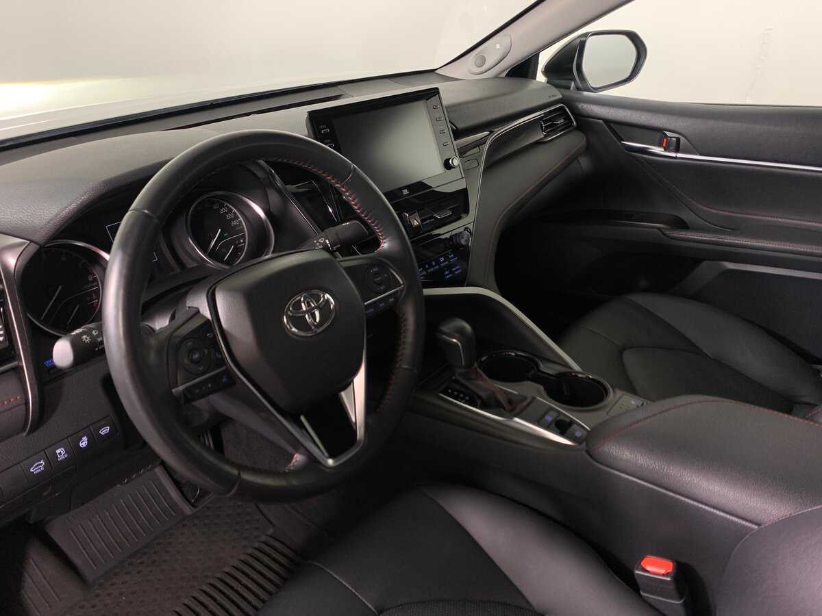 Toyota Camry 2022 года с пробегом. Фото: #10