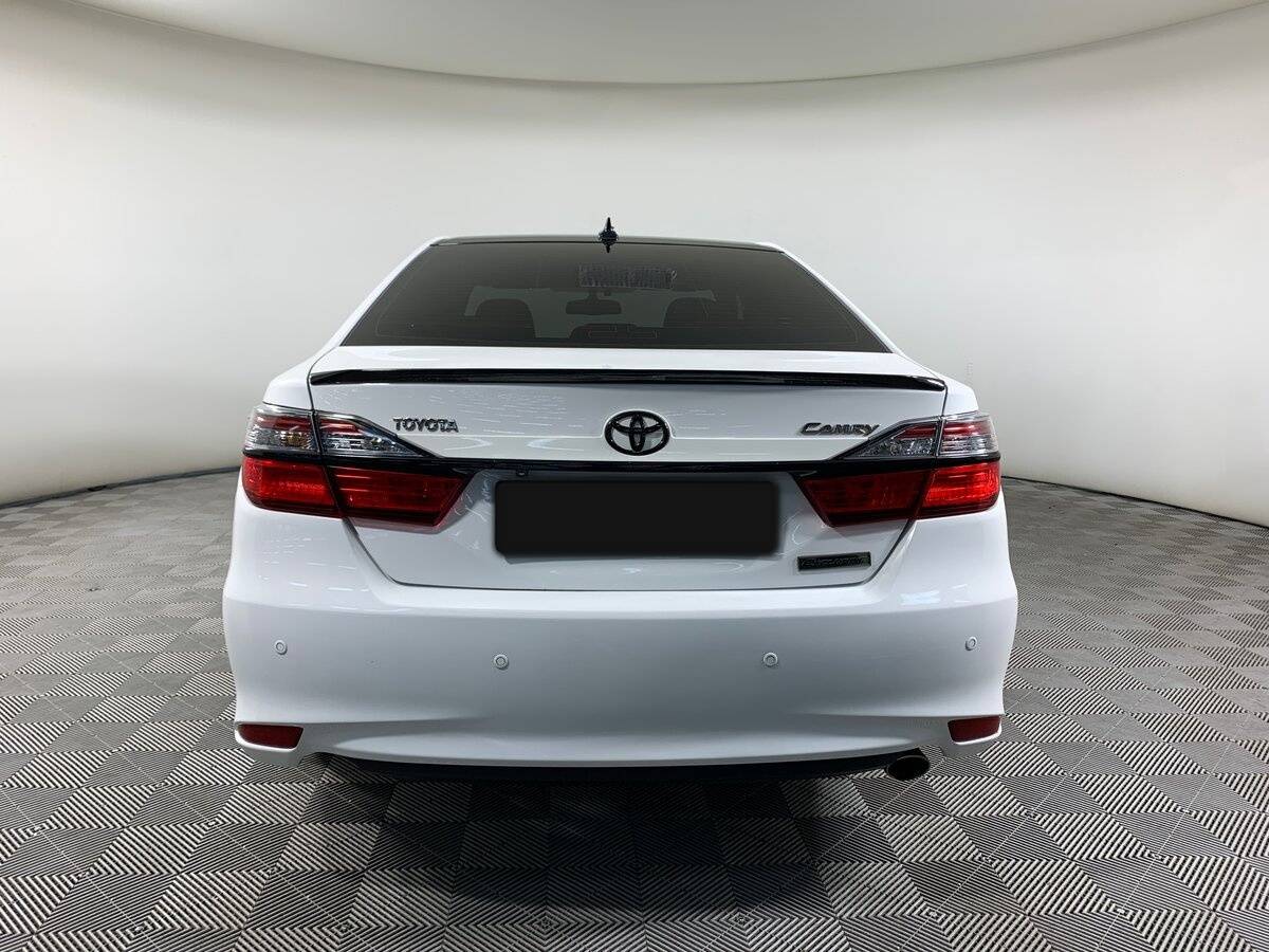 Toyota Camry 2017 года с пробегом. Фото: #5