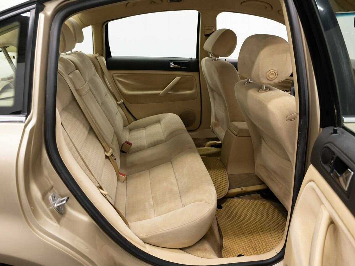 Volkswagen Passat 2001 года с пробегом. Фото: #10