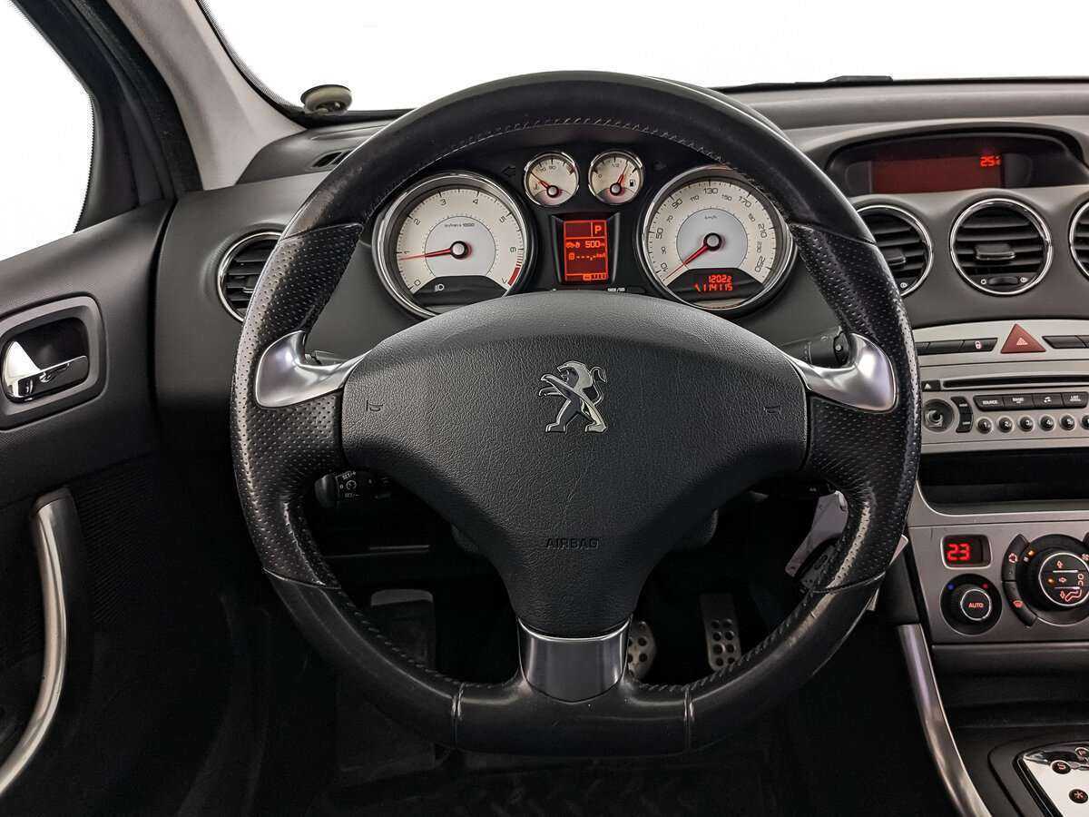 Peugeot 308 2011 года с пробегом. Фото: #17
