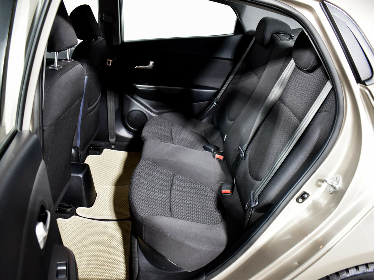 Kia Rio 2011 года с пробегом. Фото: #10