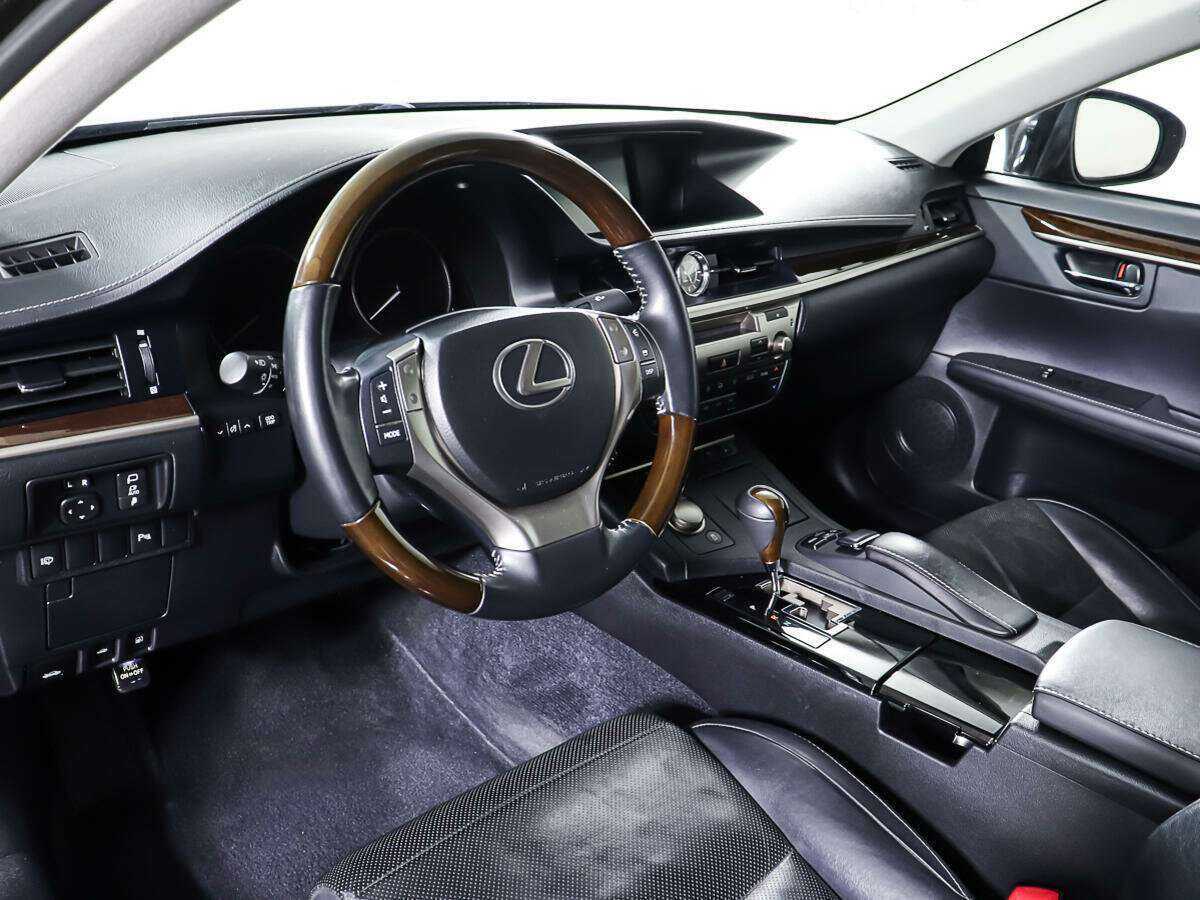 Lexus ES 2014 года с пробегом. Фото: #12