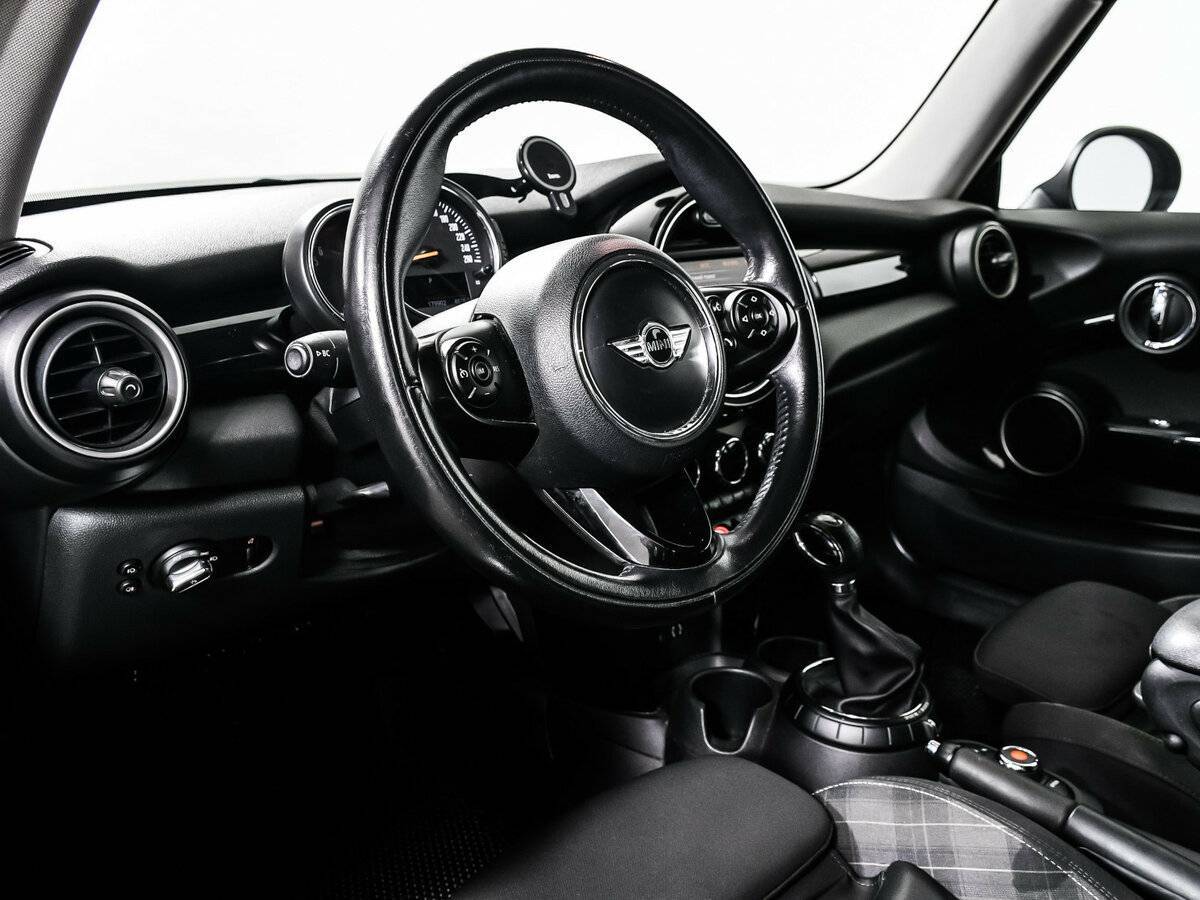 Mini Hatch 2015 года с пробегом. Фото: #11