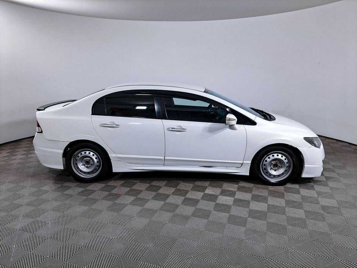 Honda Civic 2007 года с пробегом. Фото: #3